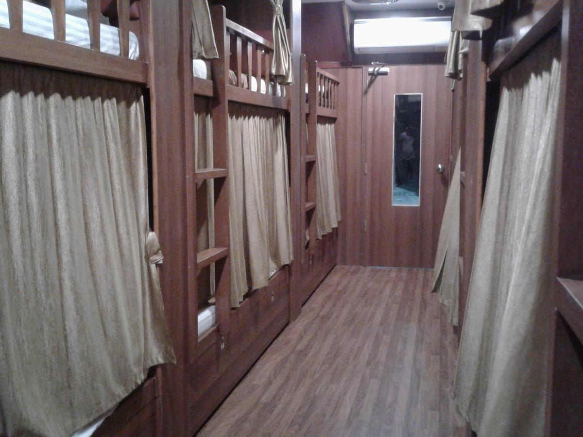 Classic Dormitory Mumbai Eksteriør bilde