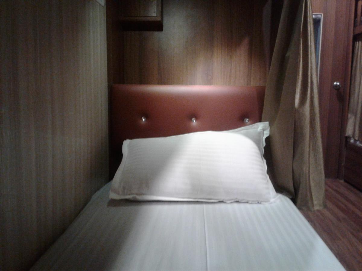 Classic Dormitory Mumbai Eksteriør bilde