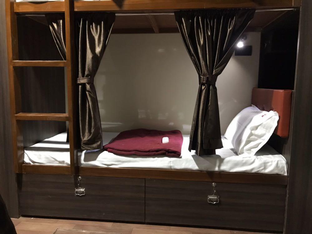 Classic Dormitory Mumbai Eksteriør bilde
